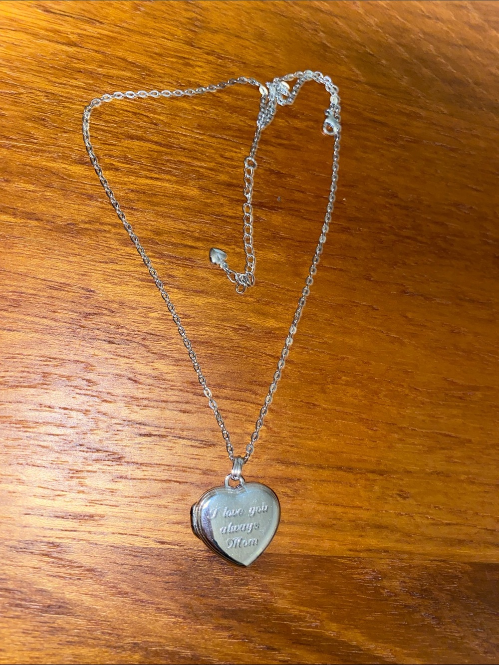 Silver Heart Locket Necklace - Sentimental Pendant for Mom